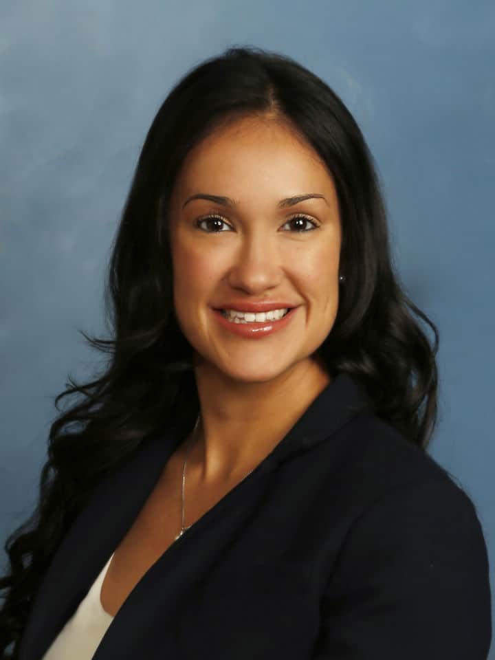 Aziza Gil